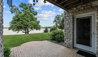 1505 Edgewater Ave, Arden Hills, MN 55112