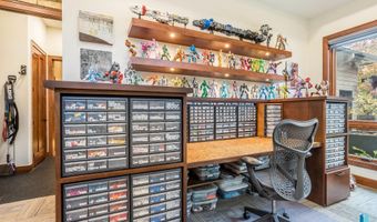 505 N Pasque Flower Trl, Brandon, SD 57005