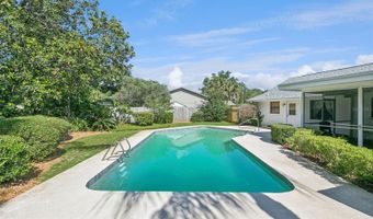 225 LAKE DESTINY Trl, Altamonte Springs, FL 32714