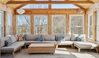 118 Sawyer Hill Rd, Canaan, NH 03741