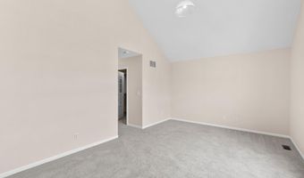 668 Boston Ct, Ann Arbor, MI 48103