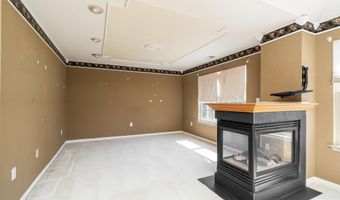 9 Denise Dr, Allentown, NJ 08501