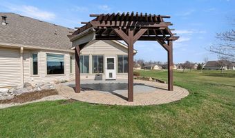 1815 Bent Tree Ct, Auburn, IN 46706