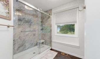 419 S Quail Run Ct, Andover, KS 67002