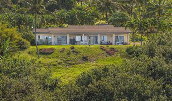 1004 N Honokala Rd B, Haiku, HI 96708