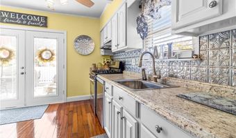 17 Mowry Ave, Cumberland, RI 02864