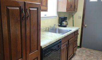 60 Summit St, Baileyville, ME 04694