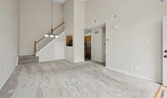 4 Ray Ct, Bedminster, NJ 07921