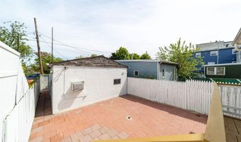 14 MEADOW St, Bayonne, NJ 07002