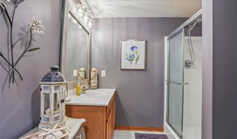 1906 SE Snowberry Ln, Ankeny, IA 50021