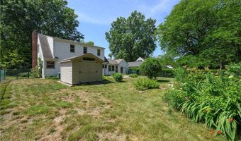2035 Thornhill Dr, Akron, OH 44313