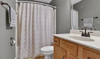 5898 PETERSON RIDGE Ln, Bartlett, TN 38135