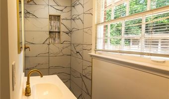 1392 Lively Ridge Rd NE, Atlanta, GA 30329