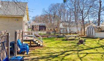 60 6th St, Bangor, ME 04401