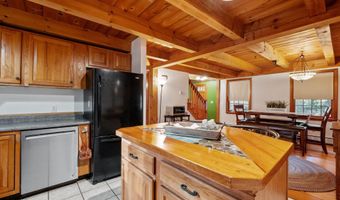 35 Merry Hill Rd, Barrington, NH 03825