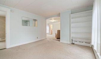 9 Willow St, Auburn, ME 04210