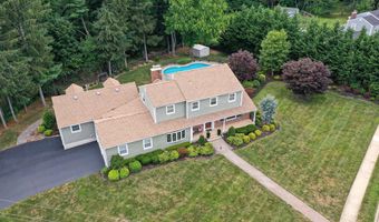 44 Devonshire Ct, Middletown, NJ 07748