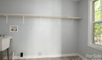 135 Brookhaven Ln, Advance, NC 27006