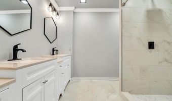 1405 Rosehaven Dr, Altus, OK 73521