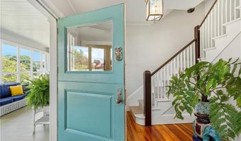 84 Rodman St, Narragansett, RI 02882