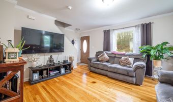 50-52 Knollwood Dr, Bethel, CT 06801