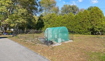 216 Elliot Dr, Colchester, CT 06415