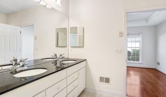 44406 ADARE MANOR Sq, Ashburn, VA 20147