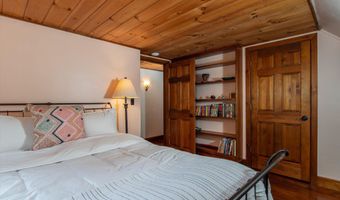 395 Hillwinds Rd, Brattleboro, VT 05301