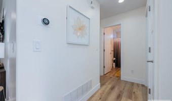 995 Edinburg Cir, Ammon, ID 83406