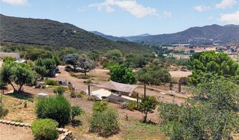 17535 Bear Valley Ln, Escondido, CA 92027