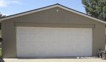 30 N Division St, Cowley, WY 82420