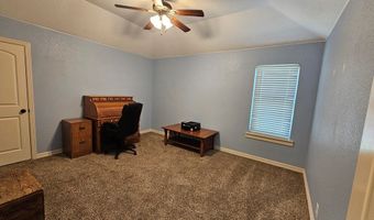 916- B Bronstad Dr, Andrews, TX 79714