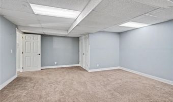618 E 1714 Rd, Baldwin City, KS 66006