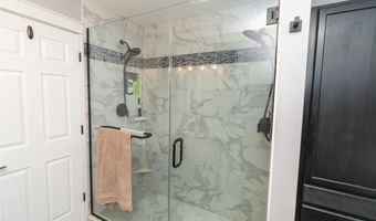 30421 Pueblo Ct, Adel, IA 50003