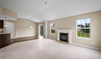 587 Surrey Dr, Aurora, OH 44202