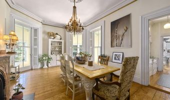 208 High St, Belfast, ME 04915