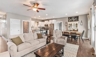 1020 Baileys Grove Dr, Adel, IA 50003