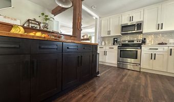 8 Main St, Bennington, NH 03442