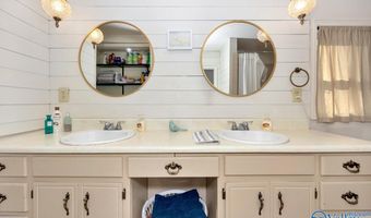 14177 Dogwood Rd, Athens, AL 35611