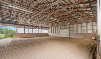 802 QUEEN ANN Rd, Amsterdam, NY 12010