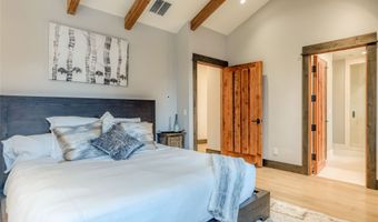 30 Bear Dance Vlg, Bigfork, MT 59911