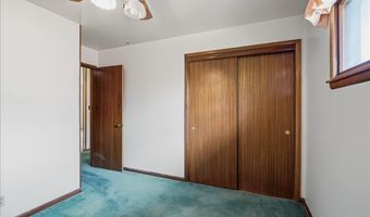 3235 BOXELDER Dr, Cheyenne, WY 82001