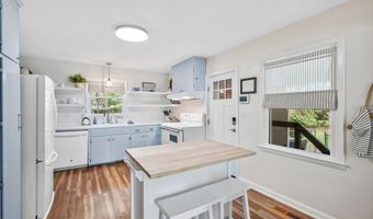 2411 Acorn Hill Ave, Beaufort, SC 29902