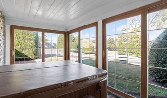 3 HIDDEN Ln, Abington, PA 19001