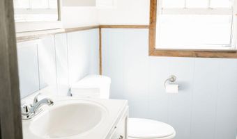 22 Presidents Rd, Bourne, MA 02532