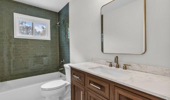 238 Lakewood Ave, Bayville, NJ 08721