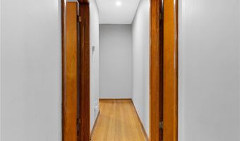 193 Fairway Dr, Akron, OH 44333