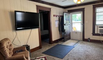 618 E 10th St, Baxter Springs, KS 66713