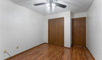 1707 W Hampton Dr, Austintown, OH 44515