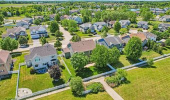 1241 Bradford Ln, Antioch, IL 60002